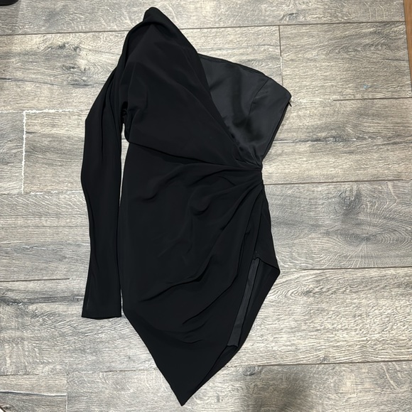 • GAUGE81 • Women’s Saratov Draped One-Shoulder Dress Mini Black XS - Picture 4 of 5